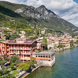 https://hotel-gardenia-al-lago.it-lombardy.com